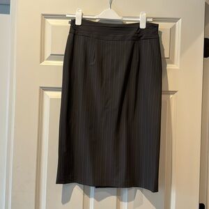 Gray/ white pinstripe pencil skirt